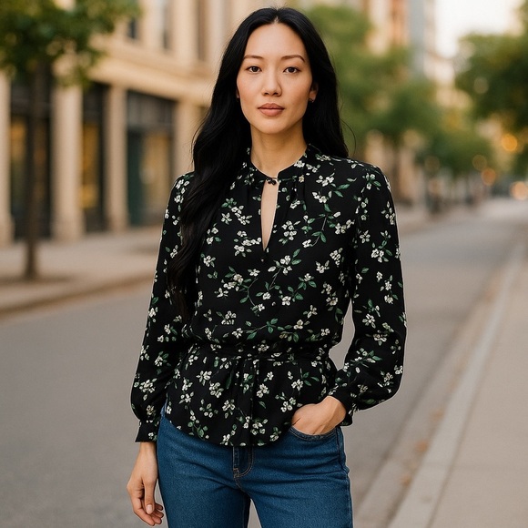 Karl Lagerfeld Tops - Karl Lagerfeld Ditzy Daisies Peplum Ruffled Collar Smocked Blouse